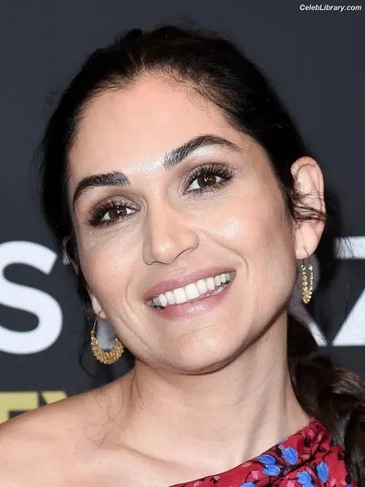 Lela Loren