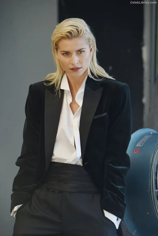 Lena Gercke photo 18 of 141