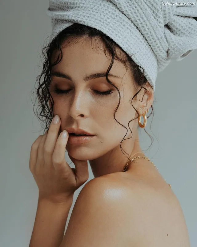 Lena Meyer-Landrut photo 11 of 634