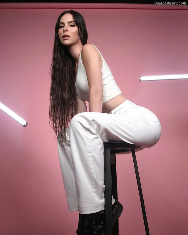 Lena Meyer-Landrut photo 21 of 634