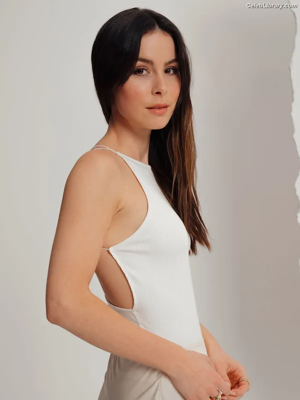 Lena Meyer-Landrut photo 17 of 634