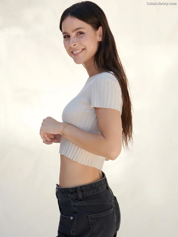 Lena Meyer-Landrut photo 16 of 634