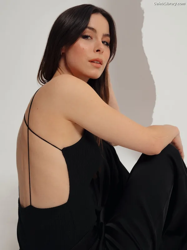 Lena Meyer-Landrut photo 2 of 634