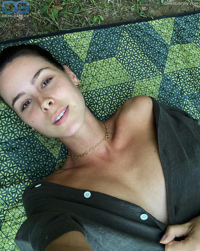 Lena Meyer-Landrut photo 17 of 634