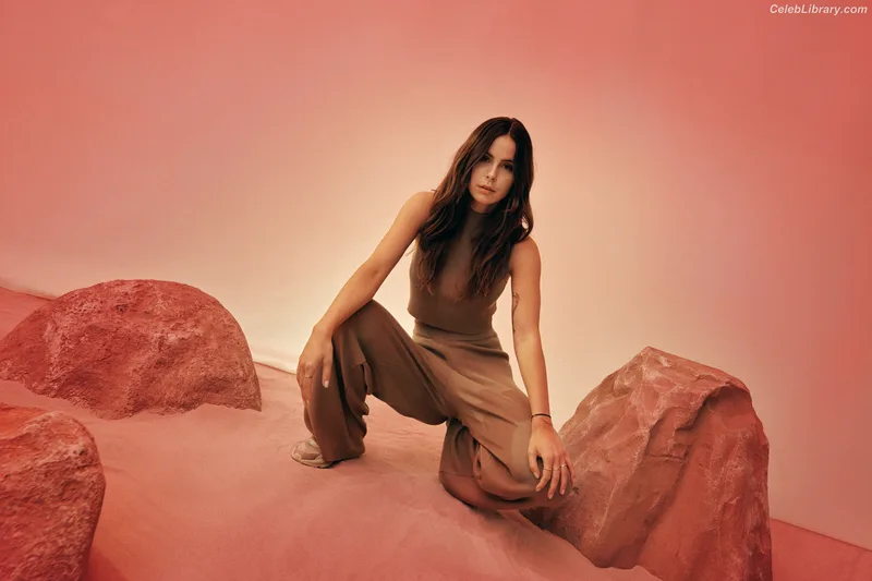 Lena Meyer-Landrut photo 9 of 634