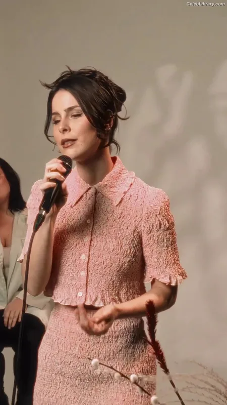 Lena Meyer-Landrut photo 8 of 634