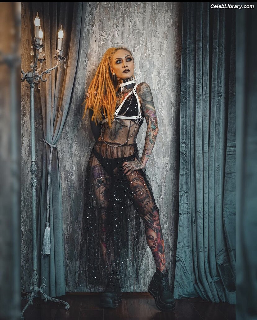 Lena Scissorhands photo 2 of 49