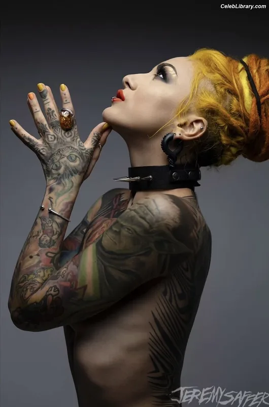 Lena Scissorhands photo 15 of 49