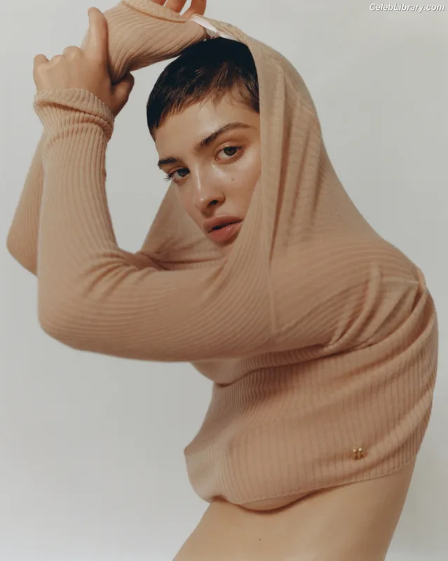 Lera Abova photo 1 of 546