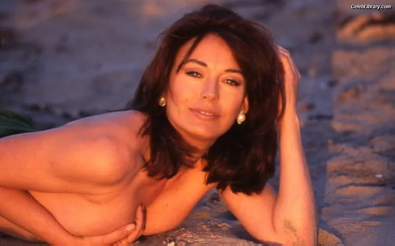 Lesley-Anne Down photo 10 of 13