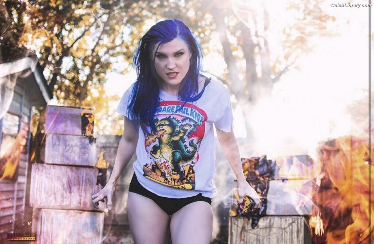 Leva Bates photo 3 of 103