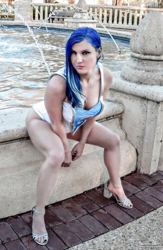 Leva Bates photo 10 of 103