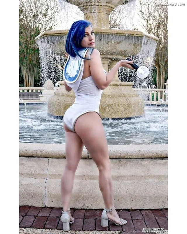 Leva Bates photo 13 of 103