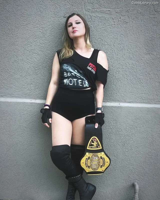 Leva Bates photo 12 of 103