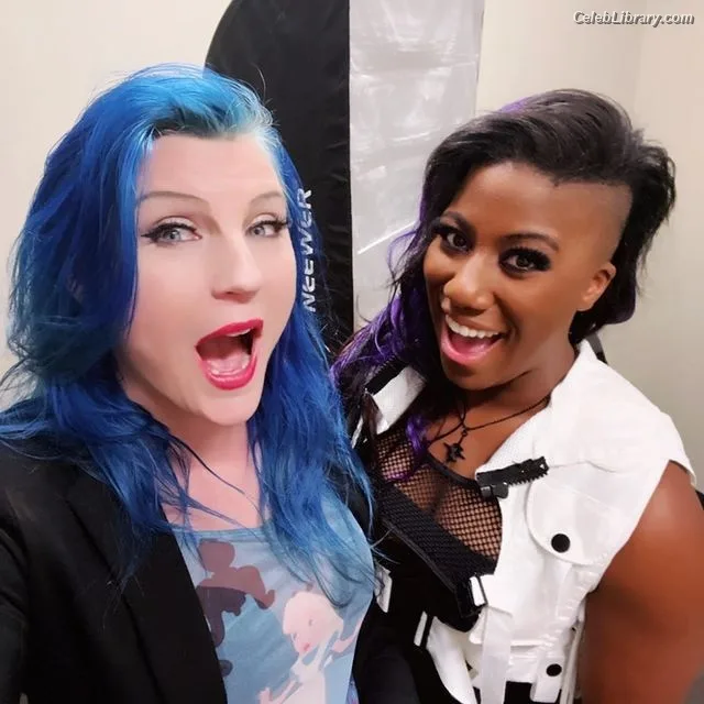 Leva Bates photo 16 of 103
