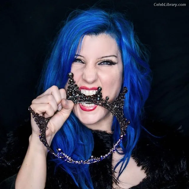 Leva Bates photo 19 of 103