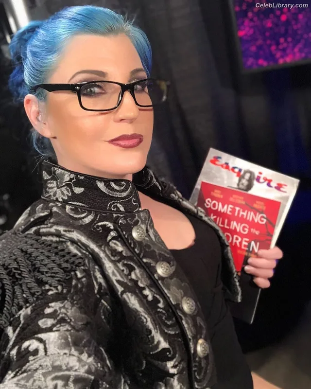 Leva Bates photo 2 of 103
