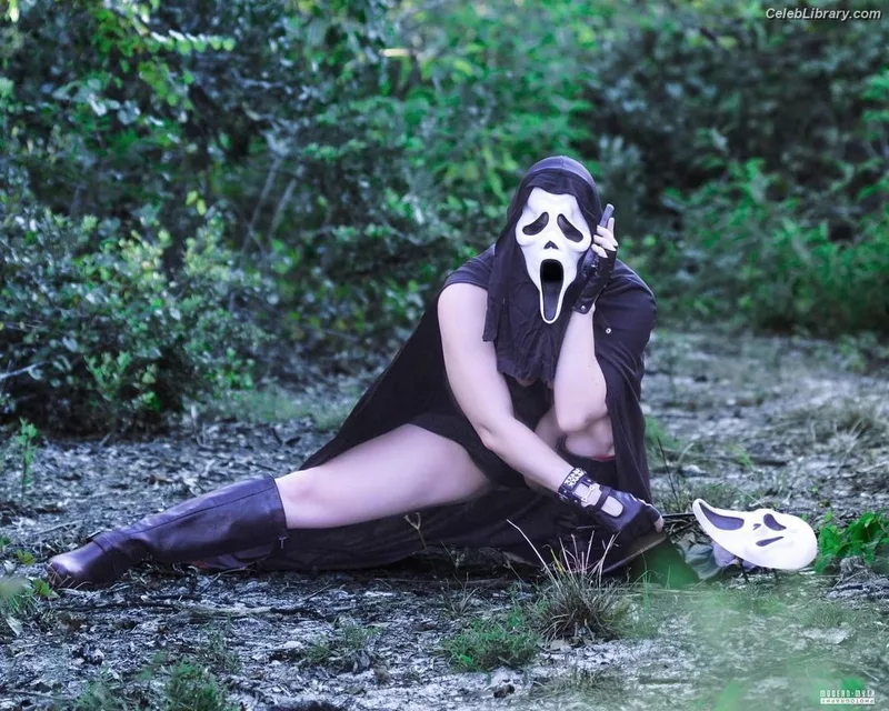 Leva Bates photo 22 of 103