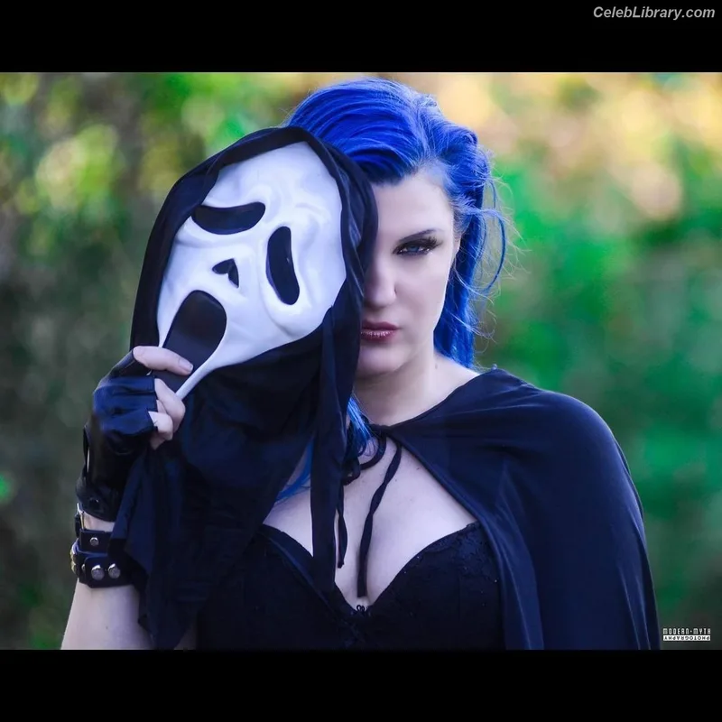 Leva Bates photo 23 of 103
