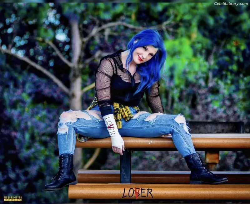 Leva Bates photo 5 of 103