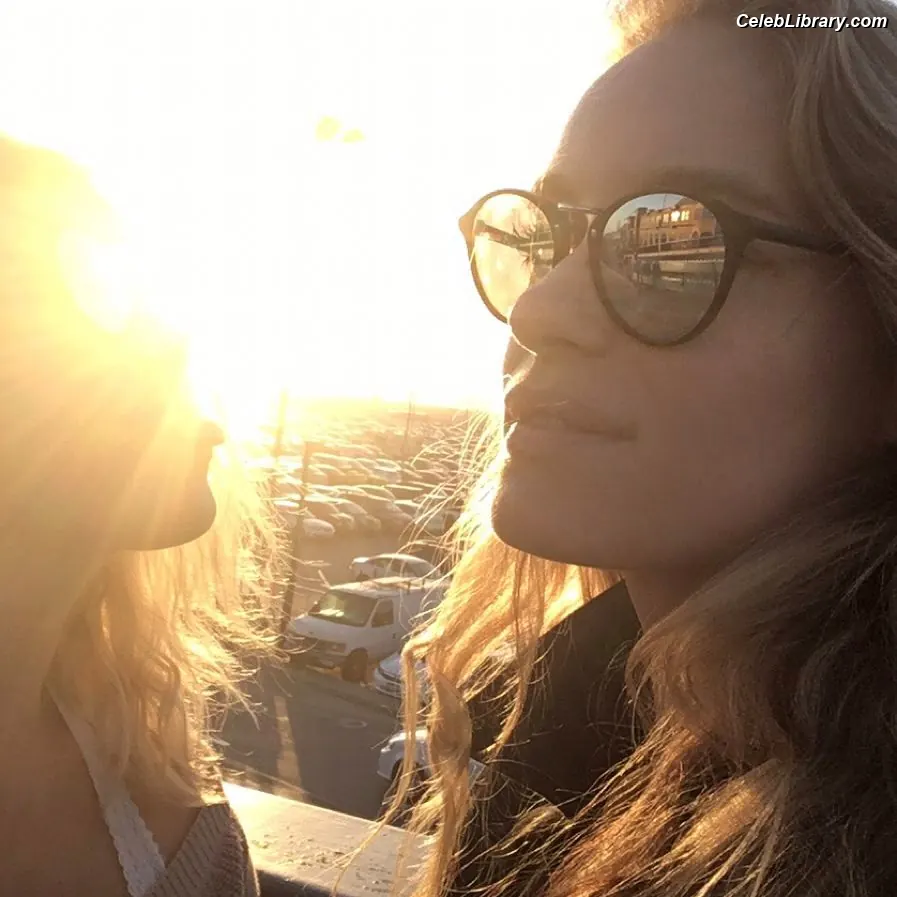 Leven Rambin photo 14 of 217