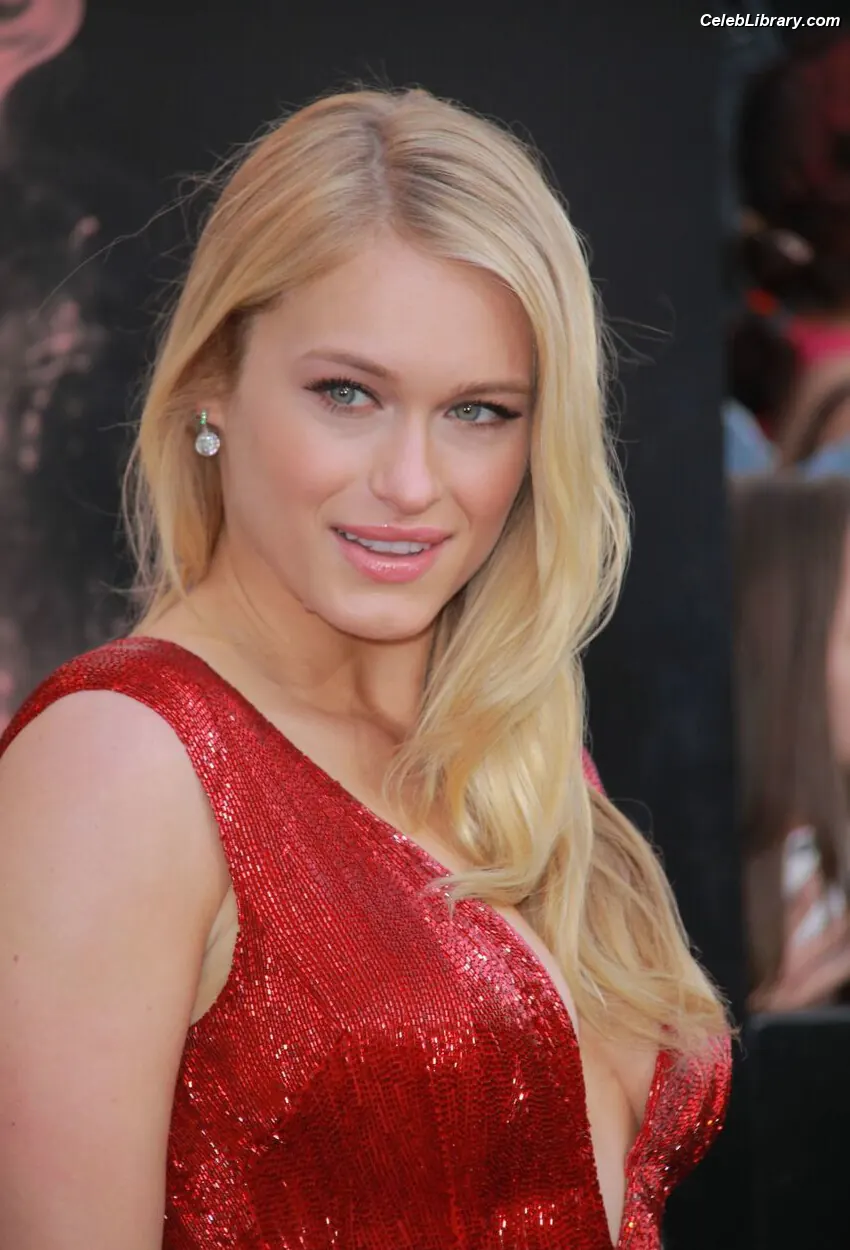 Leven Rambin photo 4 of 217