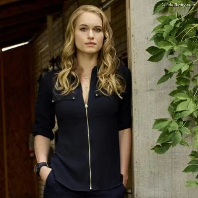 Leven Rambin photo 15 of 215