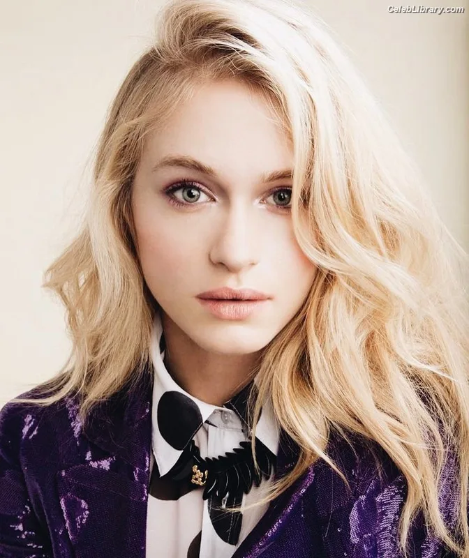 Leven Rambin photo 21 of 215
