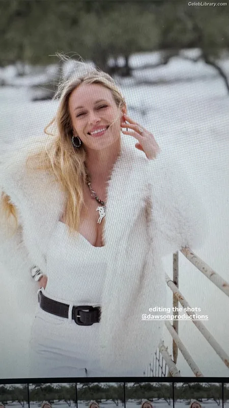 Leven Rambin photo 8 of 215