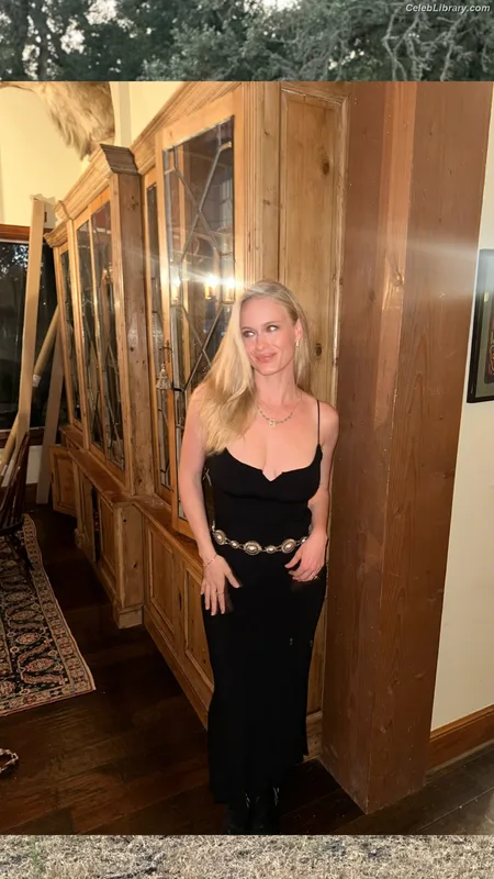 Leven Rambin photo 12 of 215