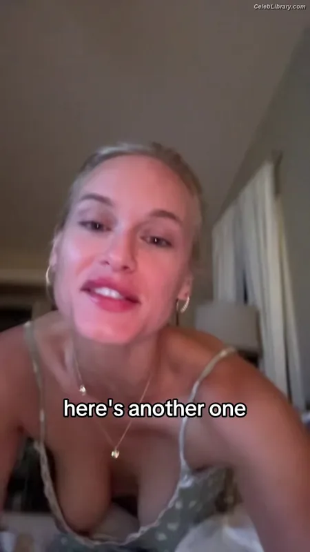 Leven Rambin photo 19 of 215