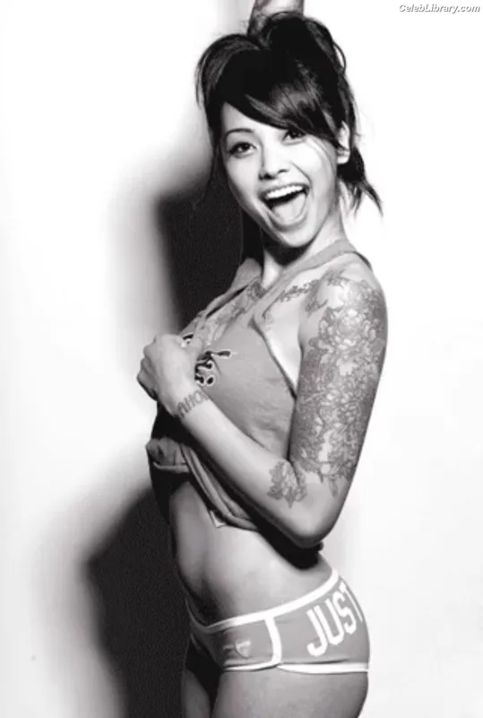 Levy Tran photo 16 of 77