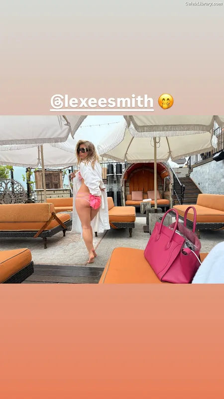 Lexee Smith photo 4 of 549