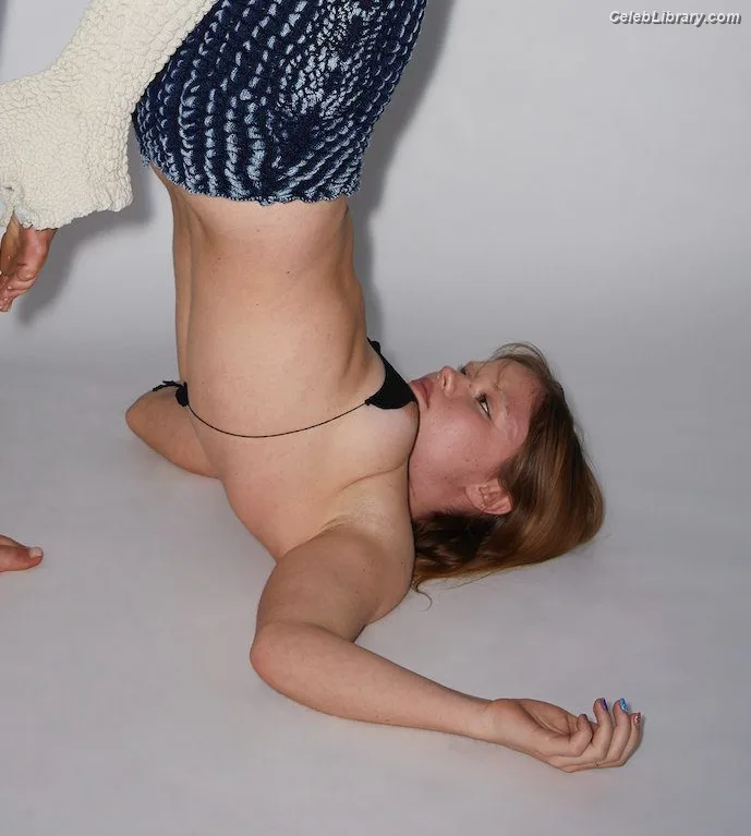 Lexee Smith photo 19 of 549