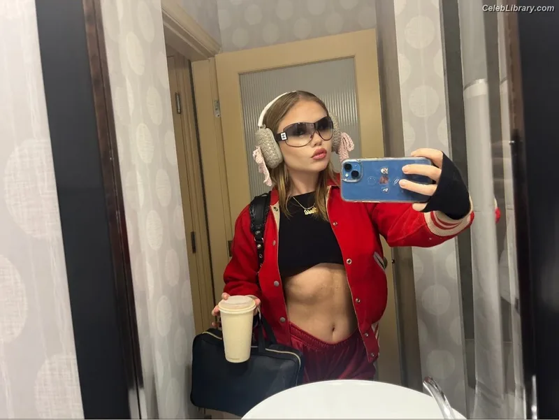Lexee Smith photo 7 of 549