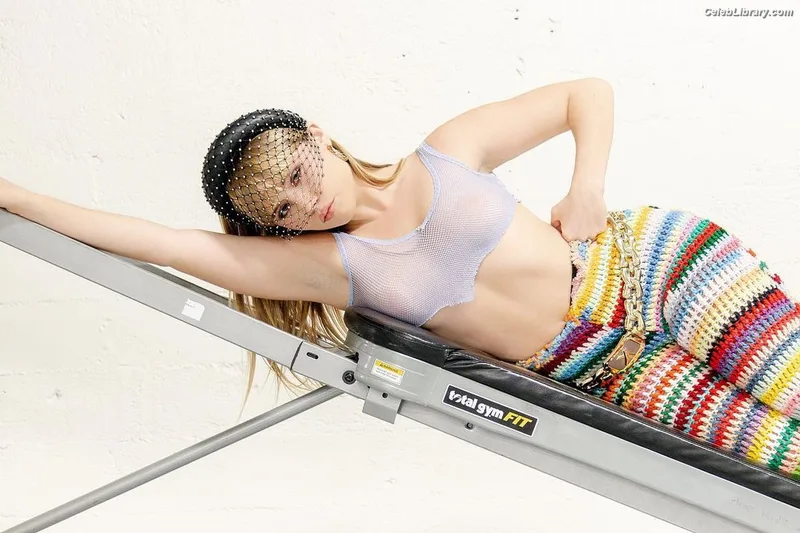 Lexee Smith photo 13 of 549