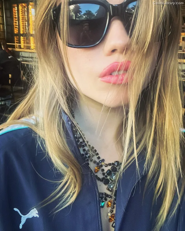 Lexee Smith photo 18 of 549