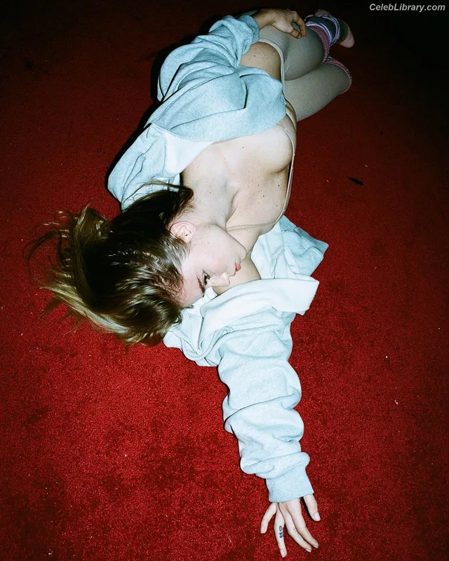 Lexee Smith photo 21 of 549