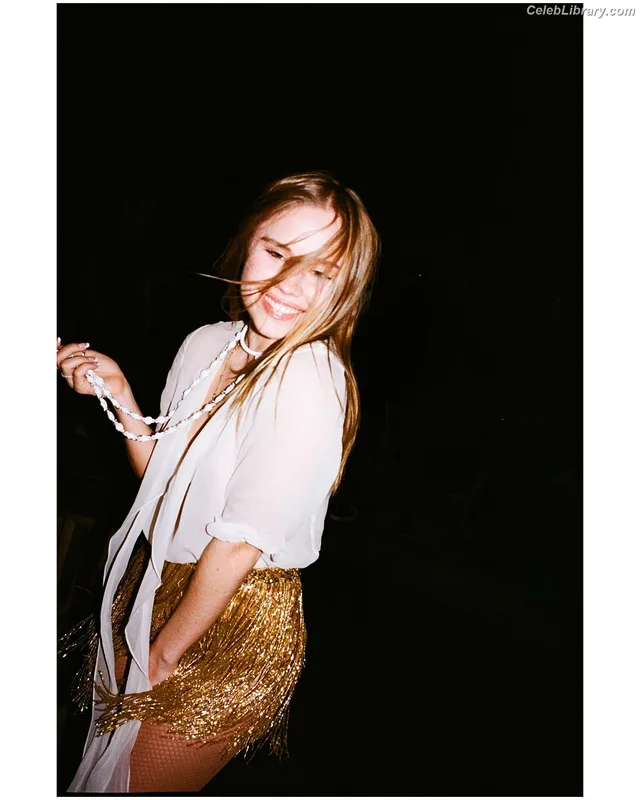 Lexee Smith photo 24 of 549