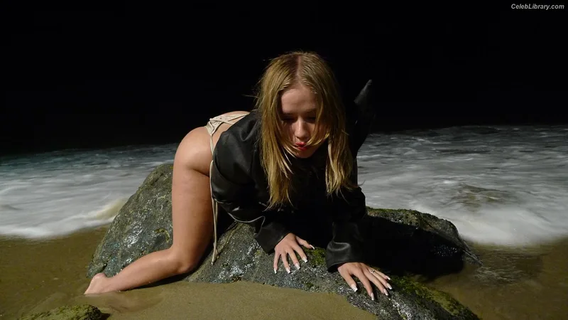Lexee Smith photo 3 of 549