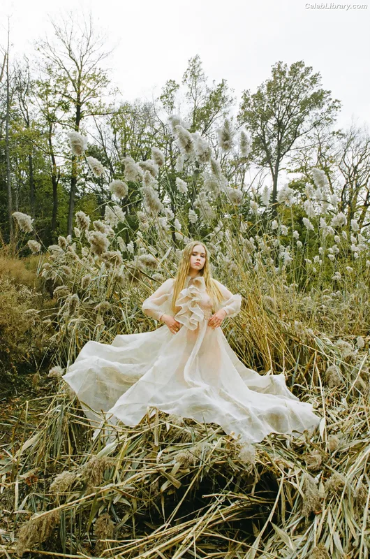 Lexee Smith photo 20 of 549