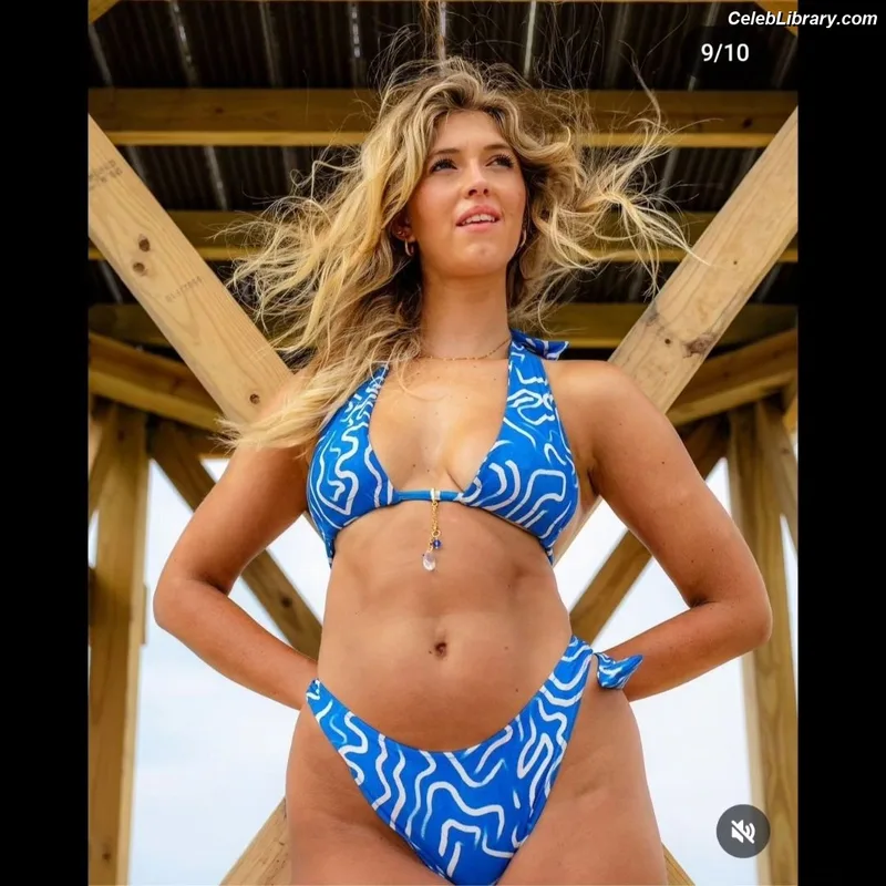 Lexi DiBenedetto photo 1 of 95