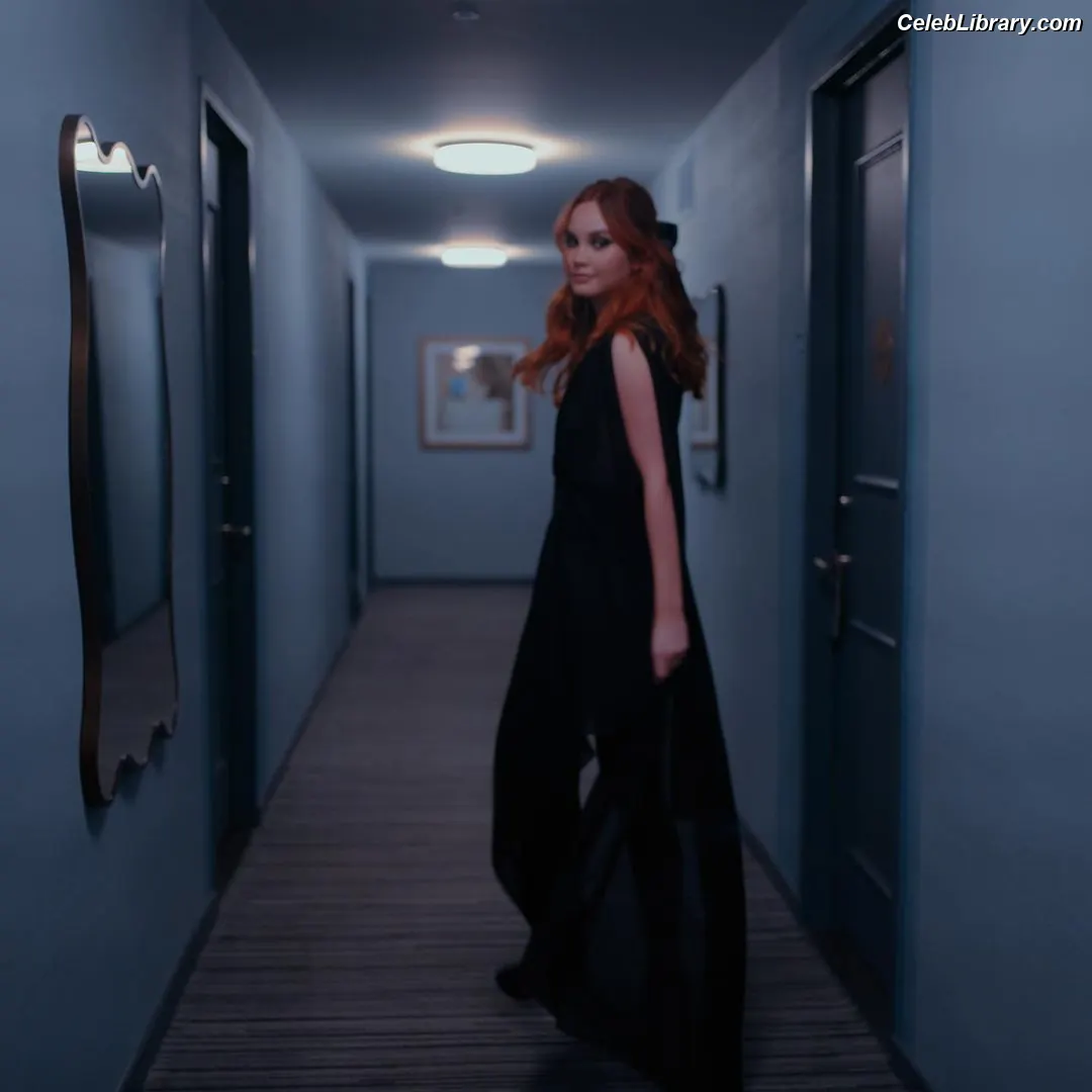 Liana Liberato photo 8 of 197