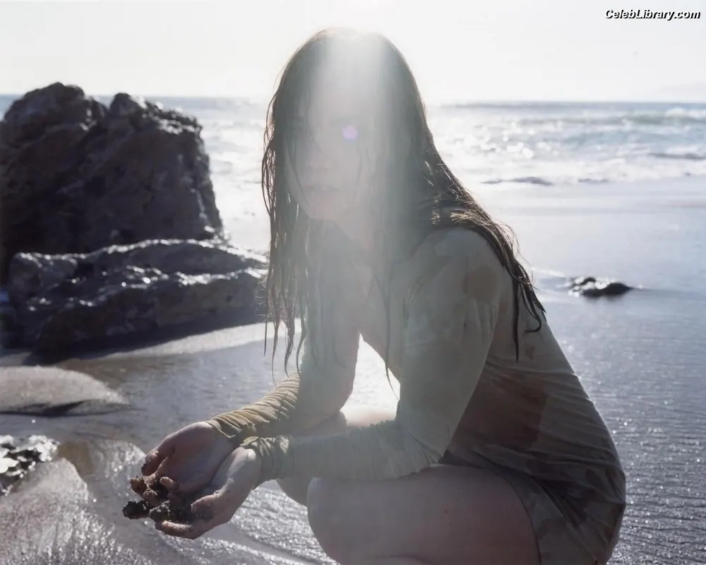 Liana Liberato photo 20 of 197