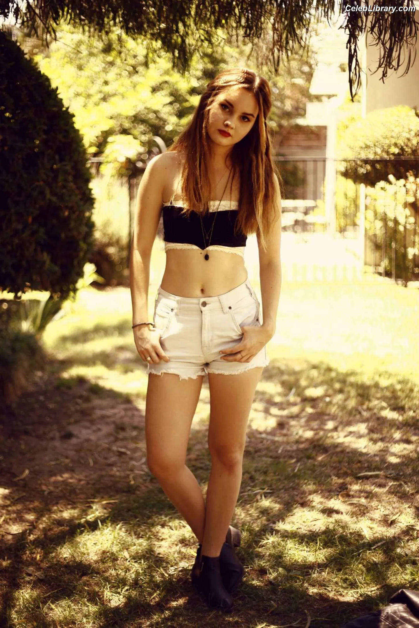 Liana Liberato photo 6 of 197