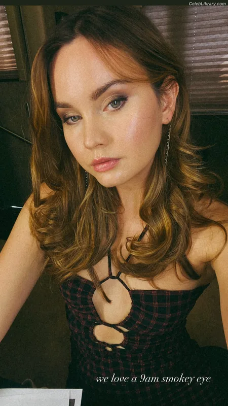 Liana Liberato photo 11 of 198