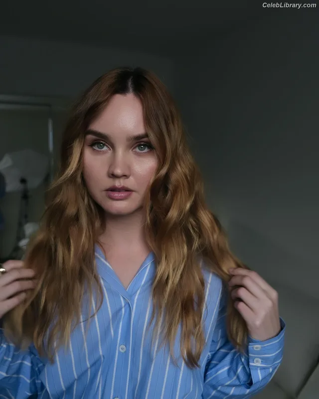Liana Liberato photo 10 of 198