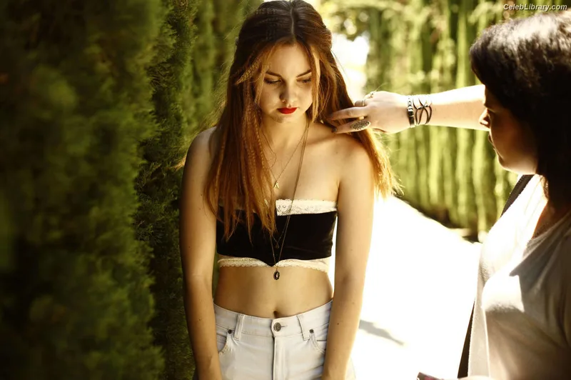 Liana Liberato photo 3 of 198