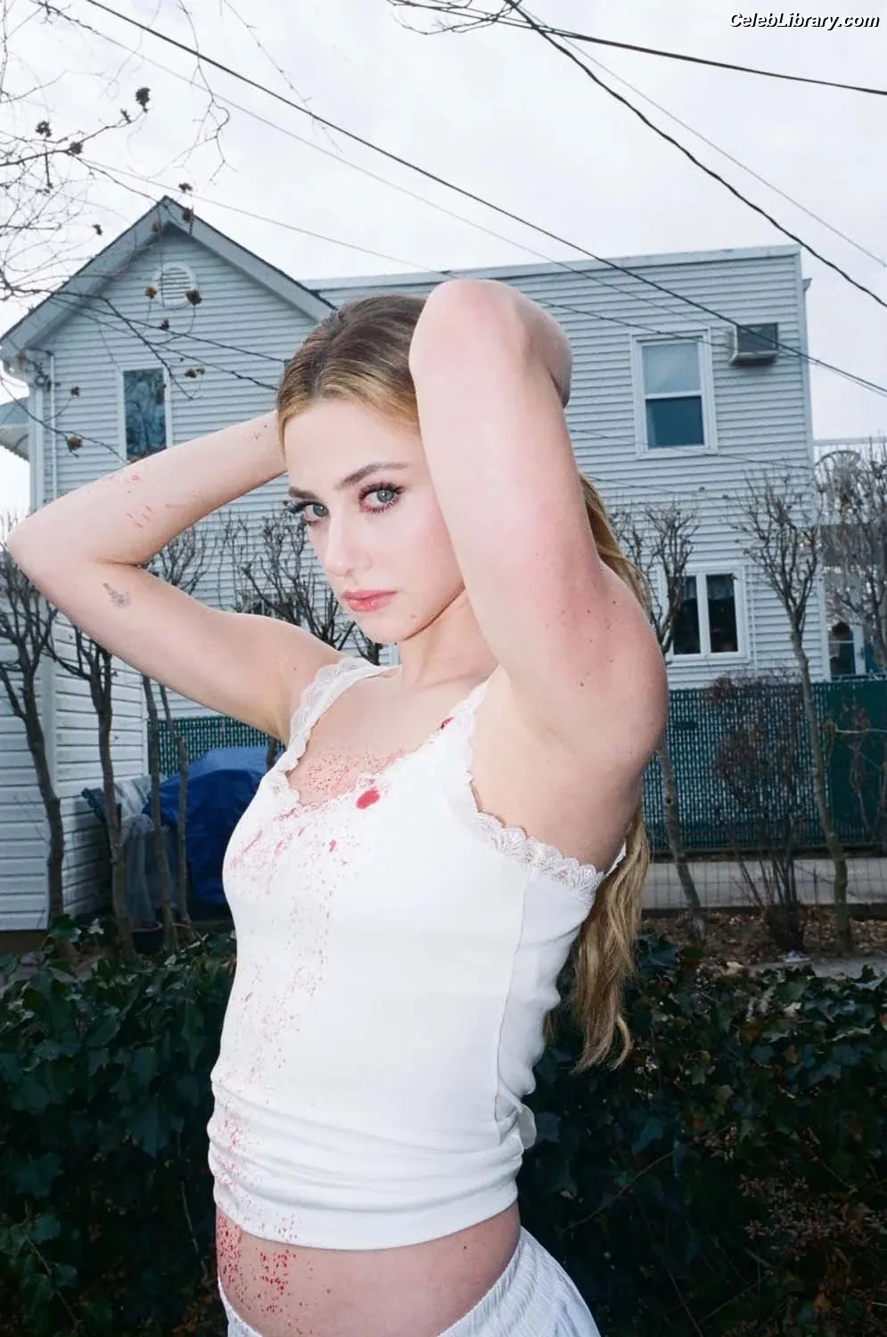 Lili Reinhart photo 21 of 1529