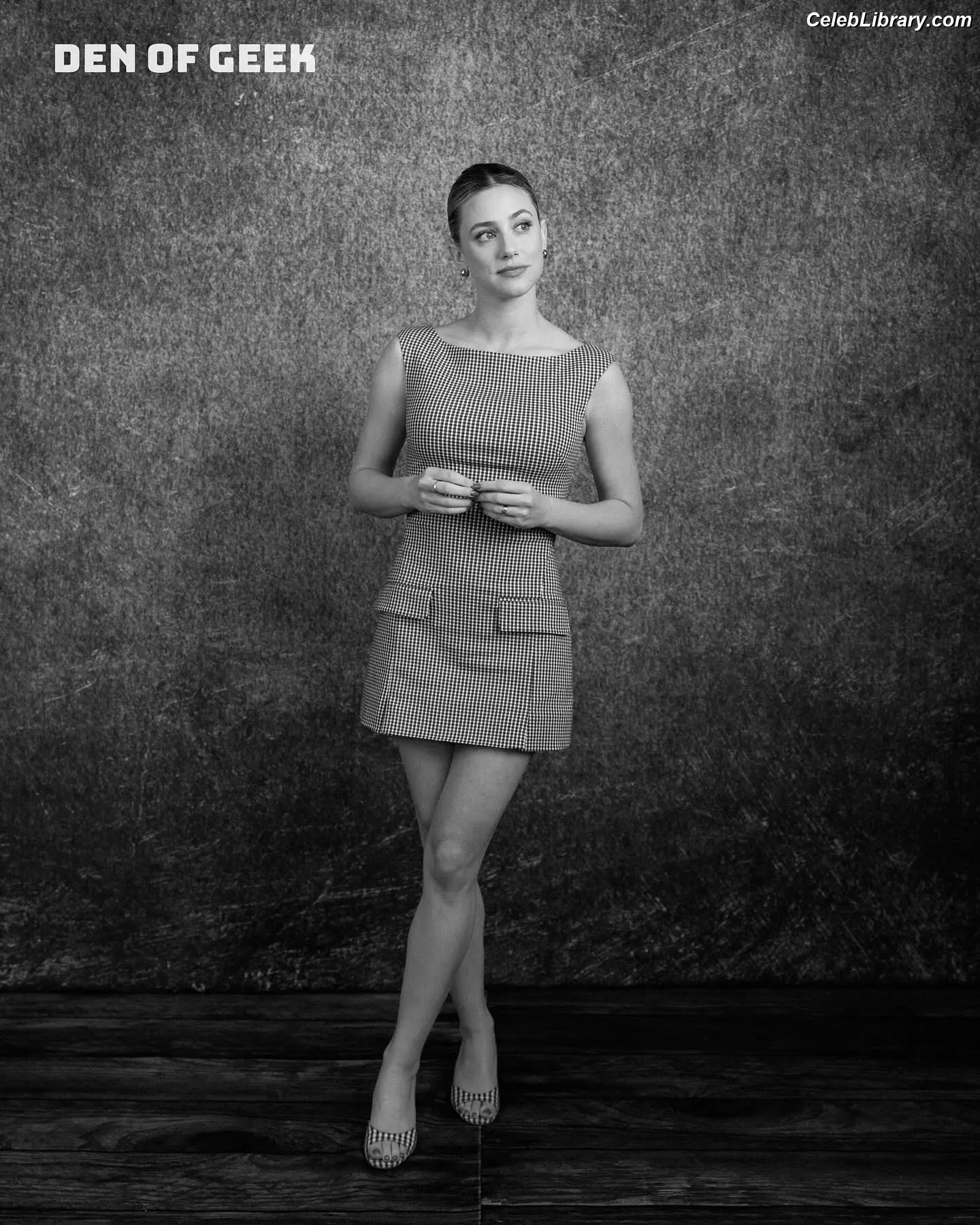 Lili Reinhart photo 4 of 1529